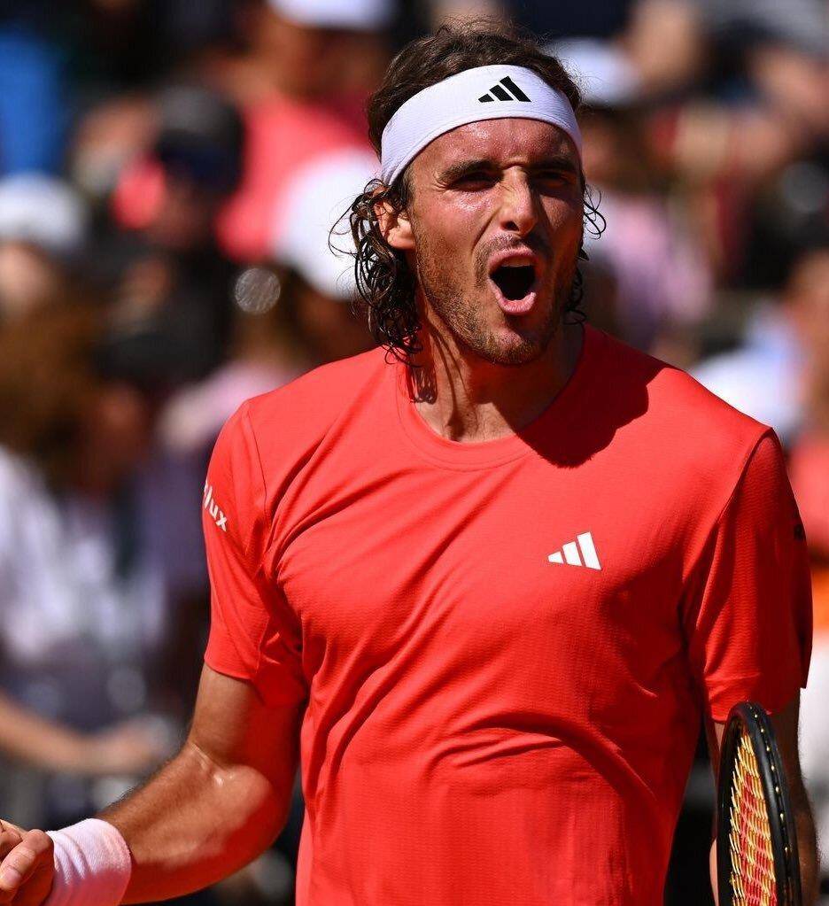 开云体育登录-意大利网球队横扫世界网球队，西西帕斯制霸全场