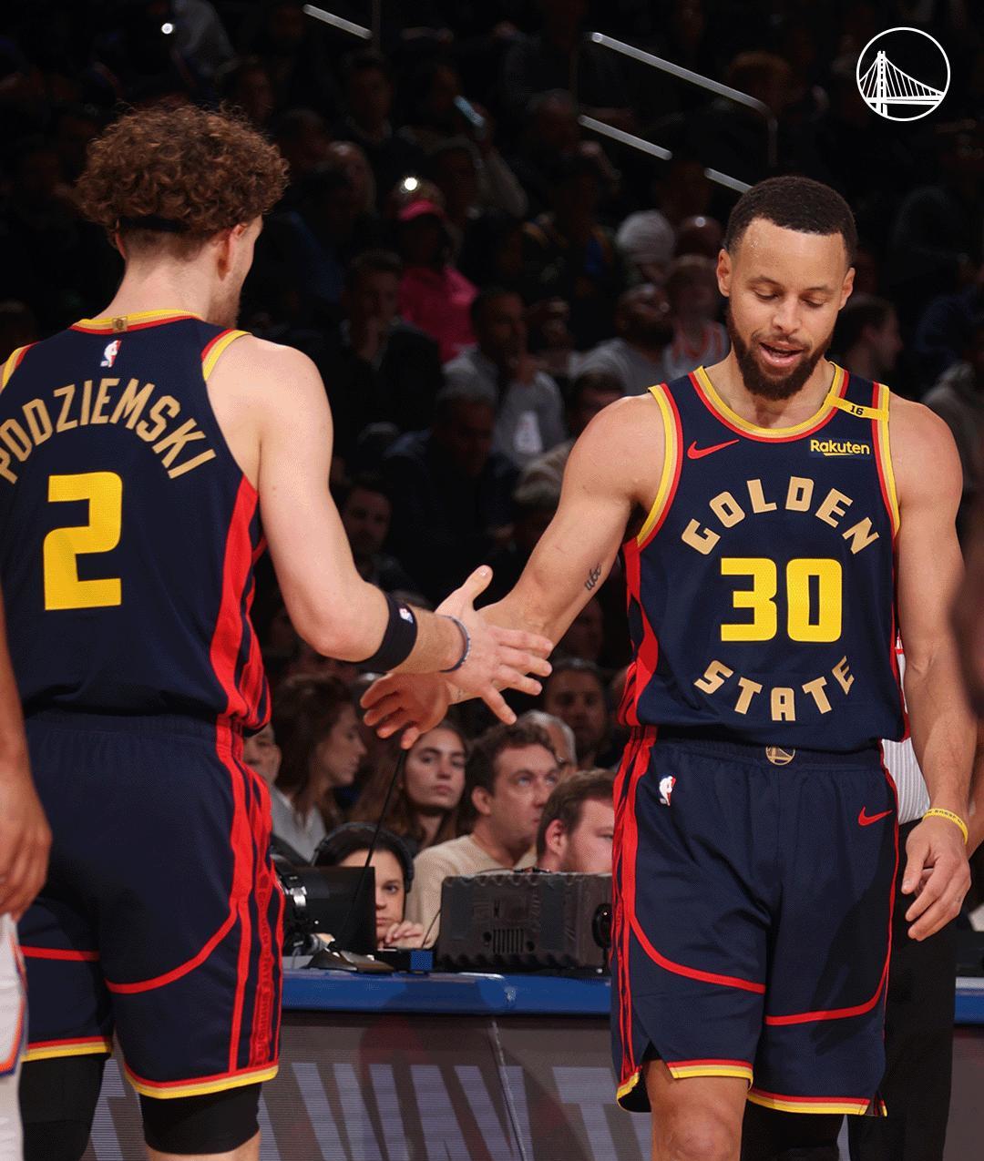 加拿大男篮险胜尼克斯，加里纳利送出助攻