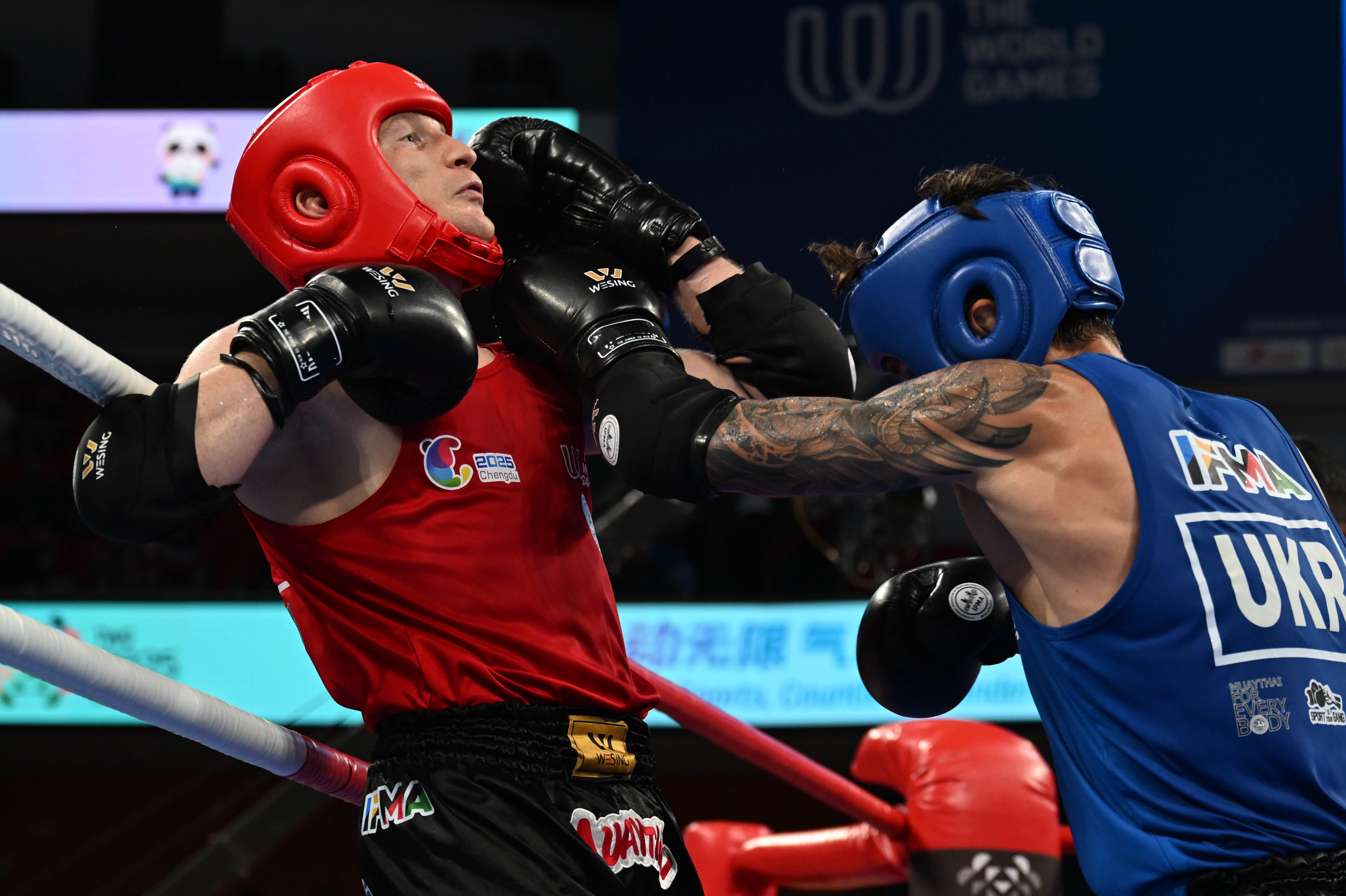 拳击选手发挥出色，荣膺最佳MVP